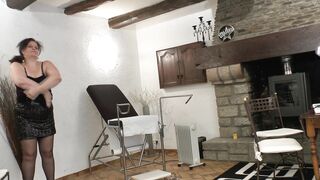 Le gynéco et son assistante sont des pervers!