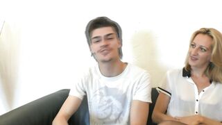 Louise la gourmande inaugure une nouvelle queue lors de son casting!