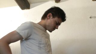 Louise la gourmande inaugure une nouvelle queue lors de son casting!