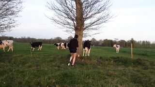 Linda se fait un road trip sexuel avec deux mecs!