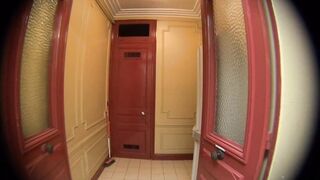 Louana, jolie blonde de Niort, va passer un drôle de séjour à la Capitale!