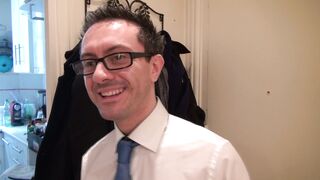 Samia, une voisine très entreprenante, s'invite à poil chez Rico!