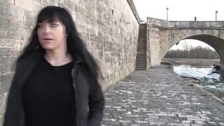 Une magnifique nympho avec une tête d'ange.