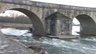 Une magnifique nympho avec une tête d'ange.