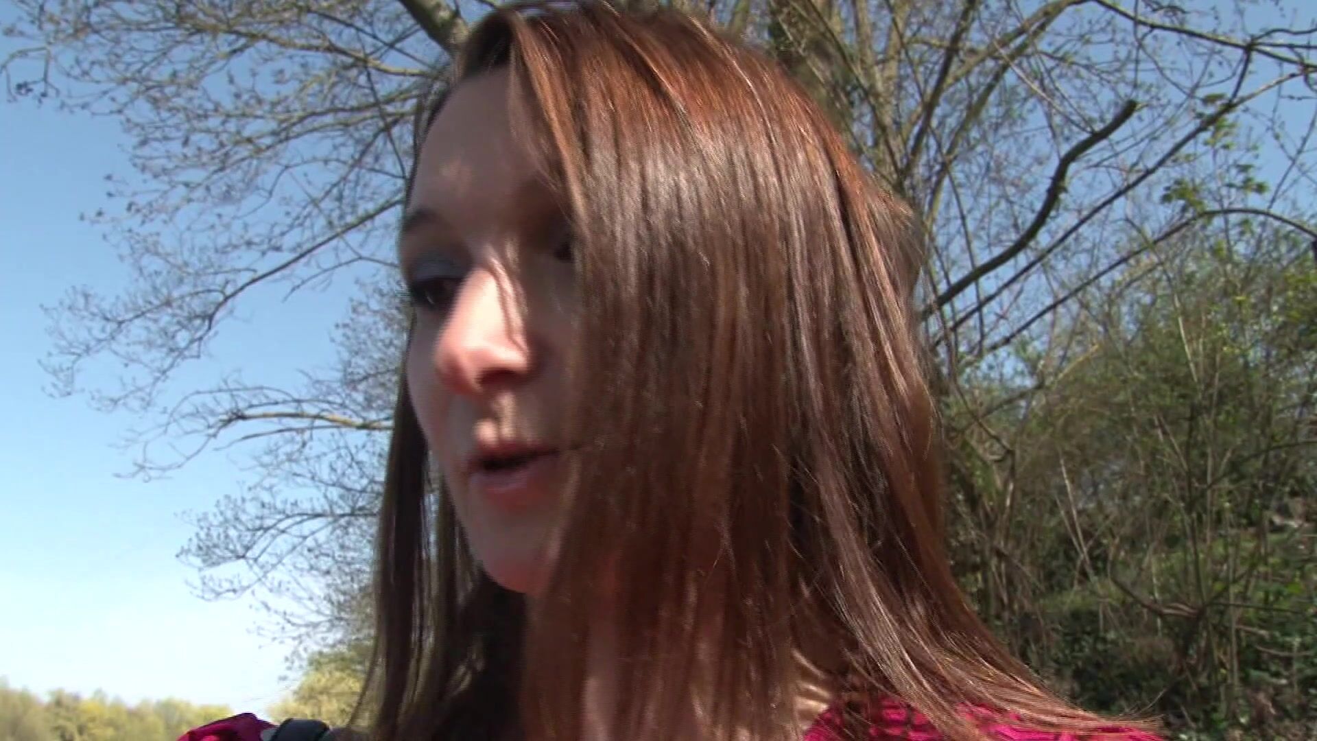 Il ne faut jamais parier avec Max... Il est capable de nous amener une salope en 15min