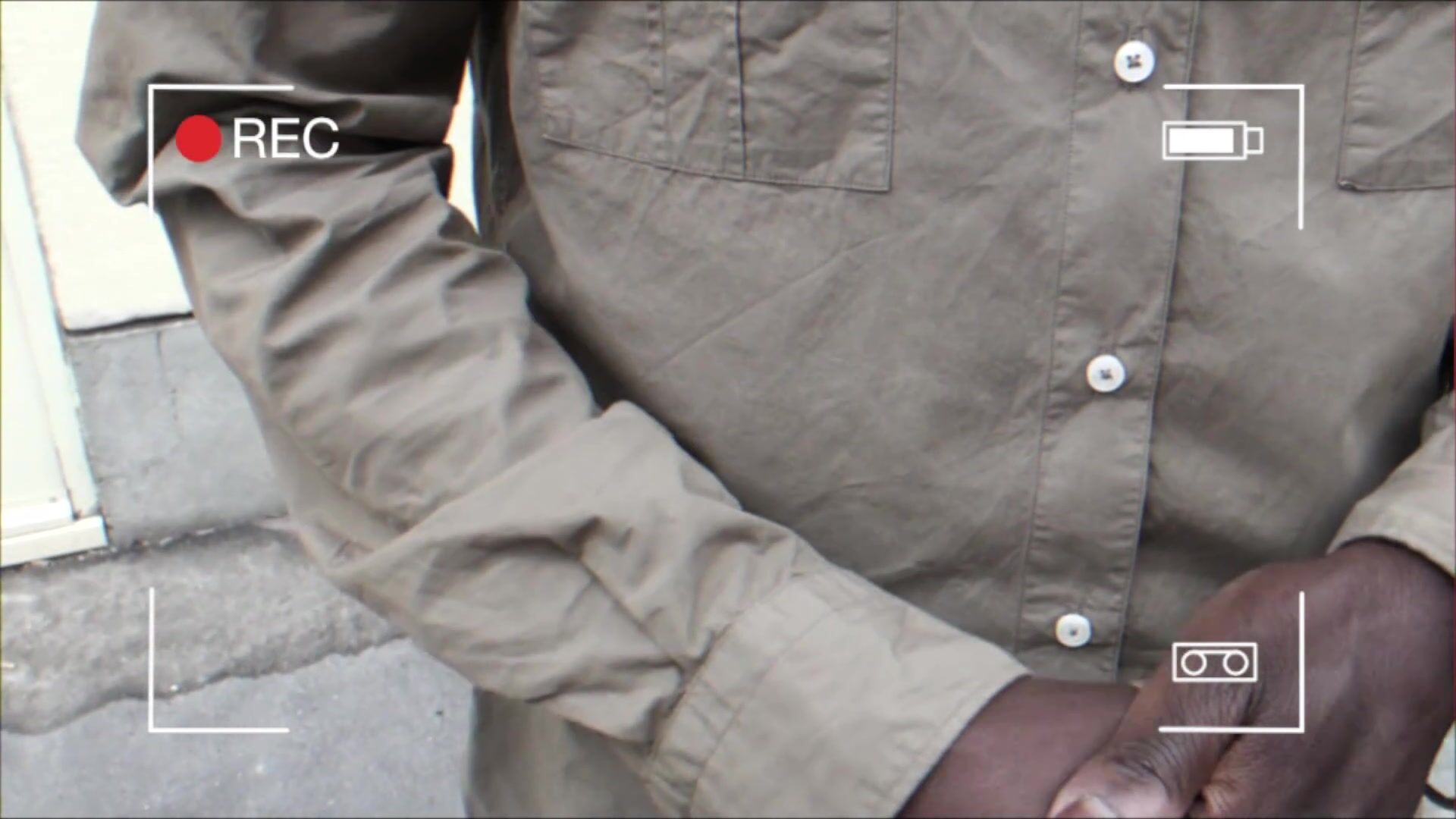 Cynthia, une infirmière de 27 ans, cherche un plan cul en pleine rue