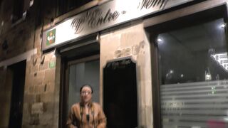 Esther découvre l'orgasme multiple avec un papy très expérimenté.